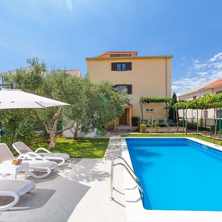 Villa Rosa Kaštela エクステリア 写真