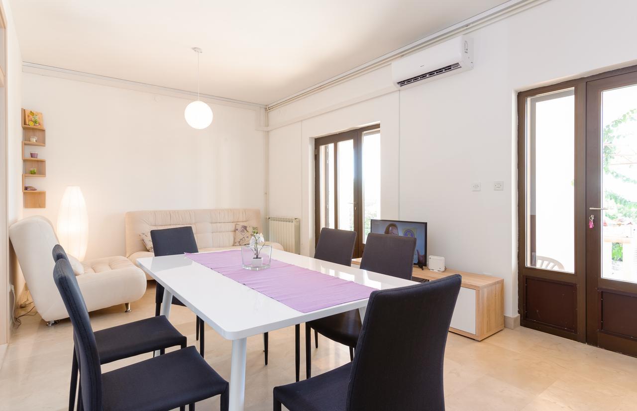 Villa Rosa Kaštela エクステリア 写真