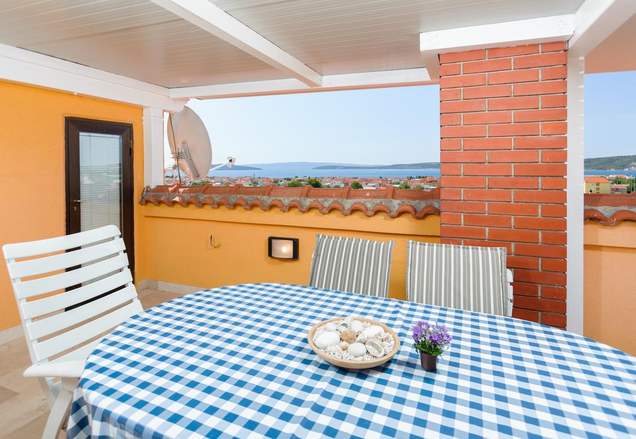Villa Rosa Kaštela エクステリア 写真