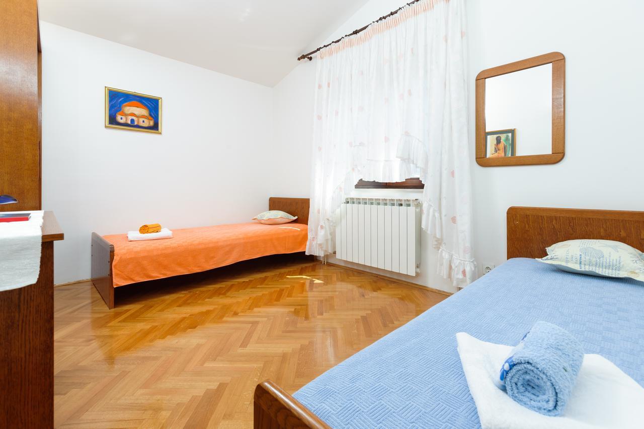 Villa Rosa Kaštela エクステリア 写真